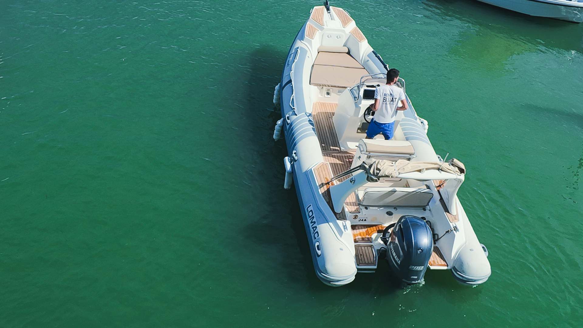 Location bateau Lomac 710 Rent My Boat à Carnon