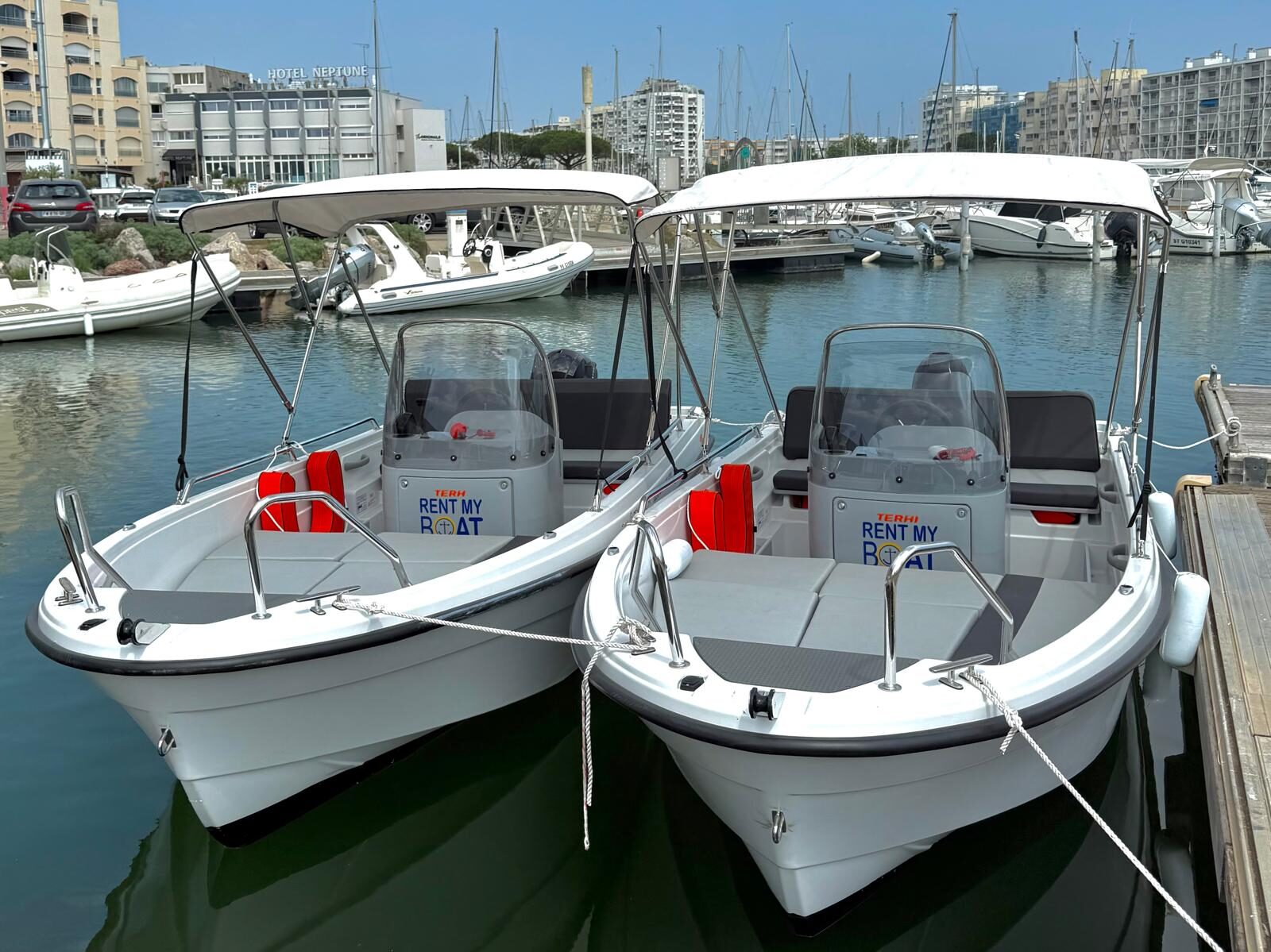 Location bateau sans permis Theri à Carnon avec Rent My Boat