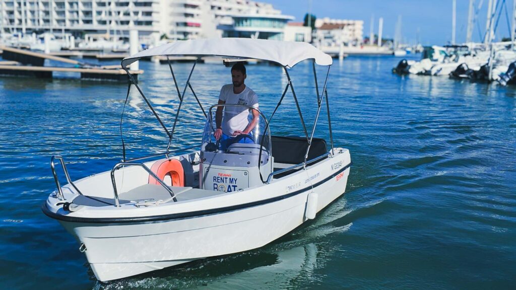 location de bateau sans permis à Carnon avec Rent My Boat