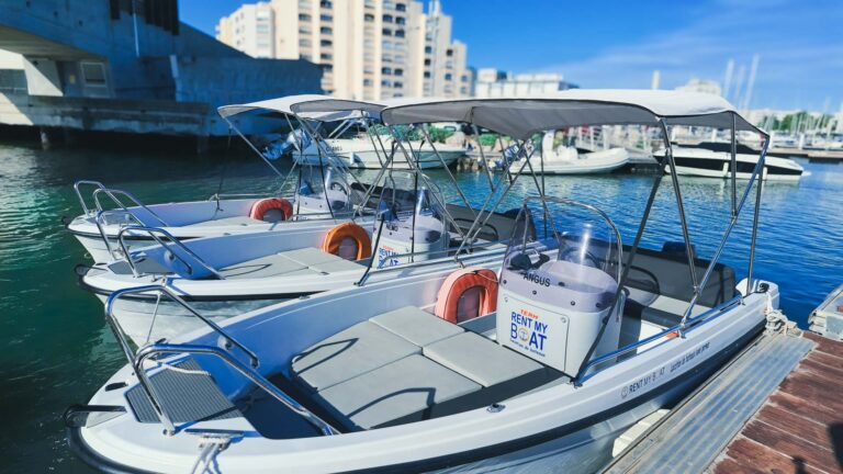 location de bateau sans permis à Carnon avec Rent My Boat
